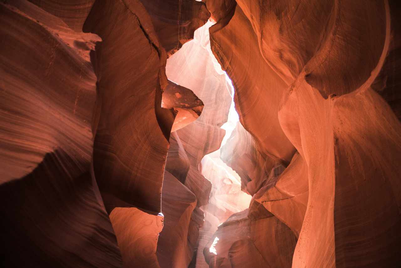 Bild av en dramatisk bergsformation